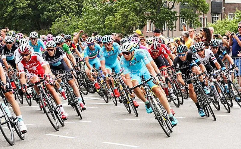 斗门区运动赛事中心周边活动策划与设施优化提案